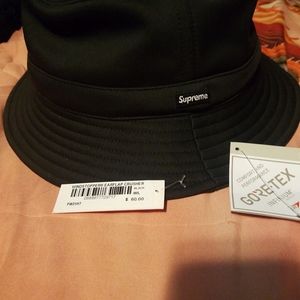 Supreme Gortex Earflap Crusher